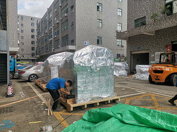 防潮防震木箱包裝
